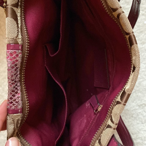 Coach Shoulder Bag - Picture 6 of 6